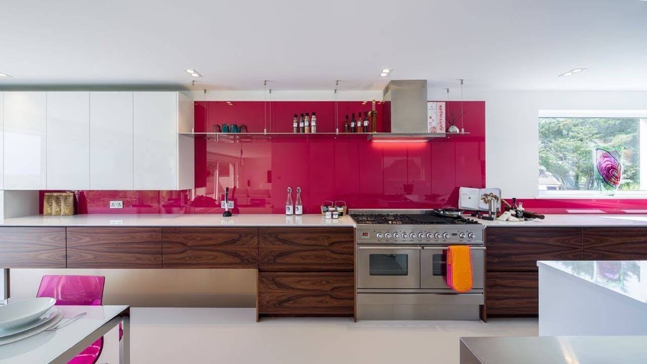 Розовая кухня: 7 цветов для разбавления, как сочетать с интерьером, фото