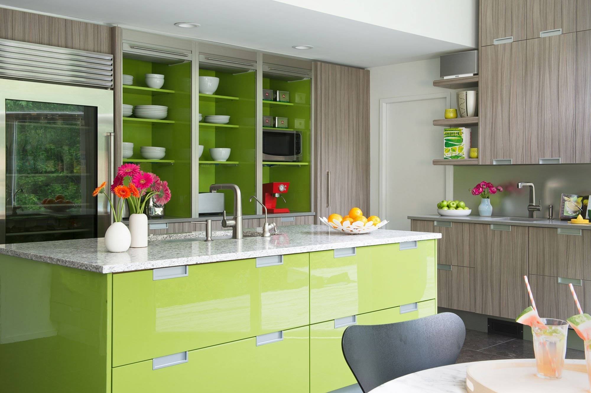 Зеленая кухня - 100 фото лучших идей по сочетанию зеленого цвета в интерьере кухни