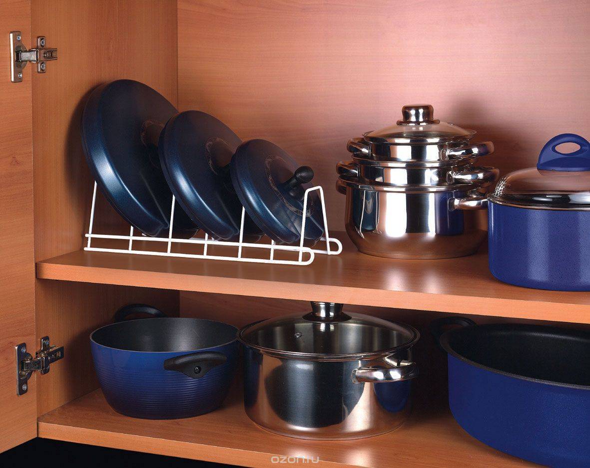 Как хранить кастрюли на кухне в шкафу и не только