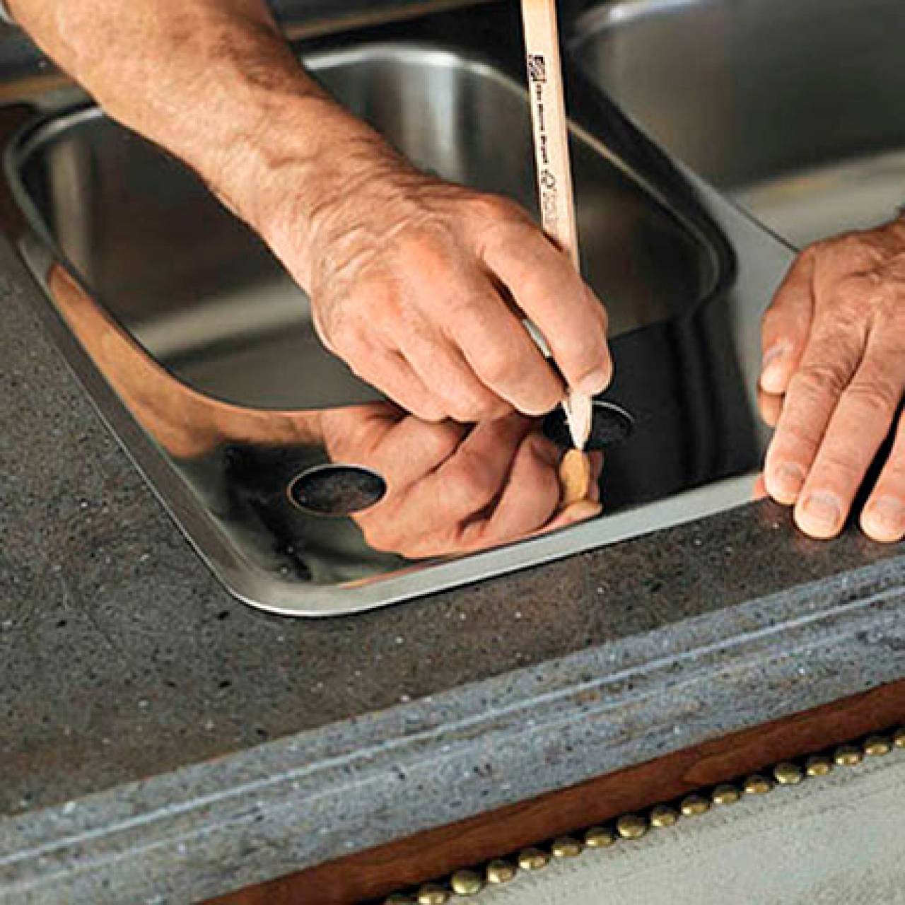 Установка мойки в столешницу — врезка своими руками, как правильно вырезать отверстие