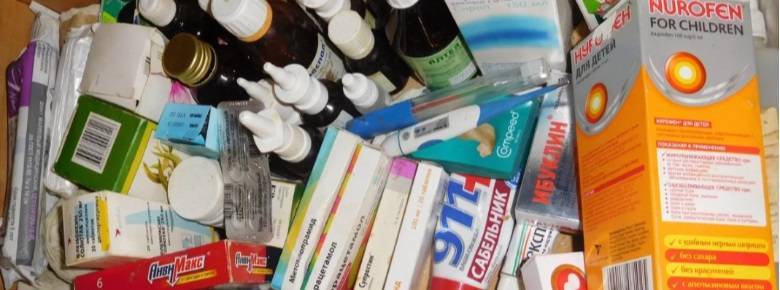 Что должно входить в домашнюю аптечку - список необходимых лекарств