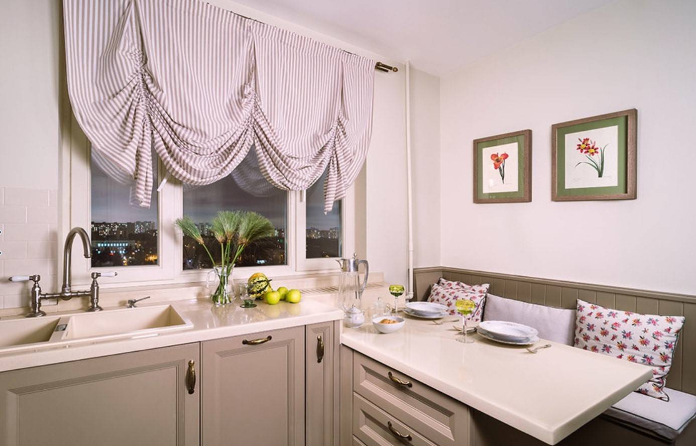 Короткие шторы на кухню (170 фото): примеры дизайна штор до подоконника