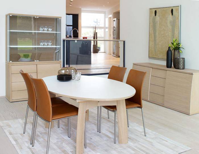 Круглые и овальные столы – удобство и стиль для уютной кухни