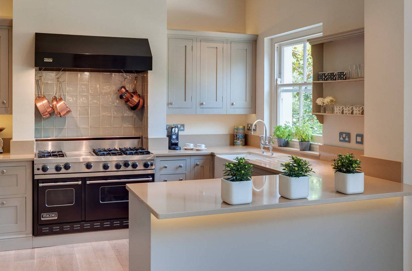 Кухня с газовой плитой: особенности дизайна, фото готового ремонта