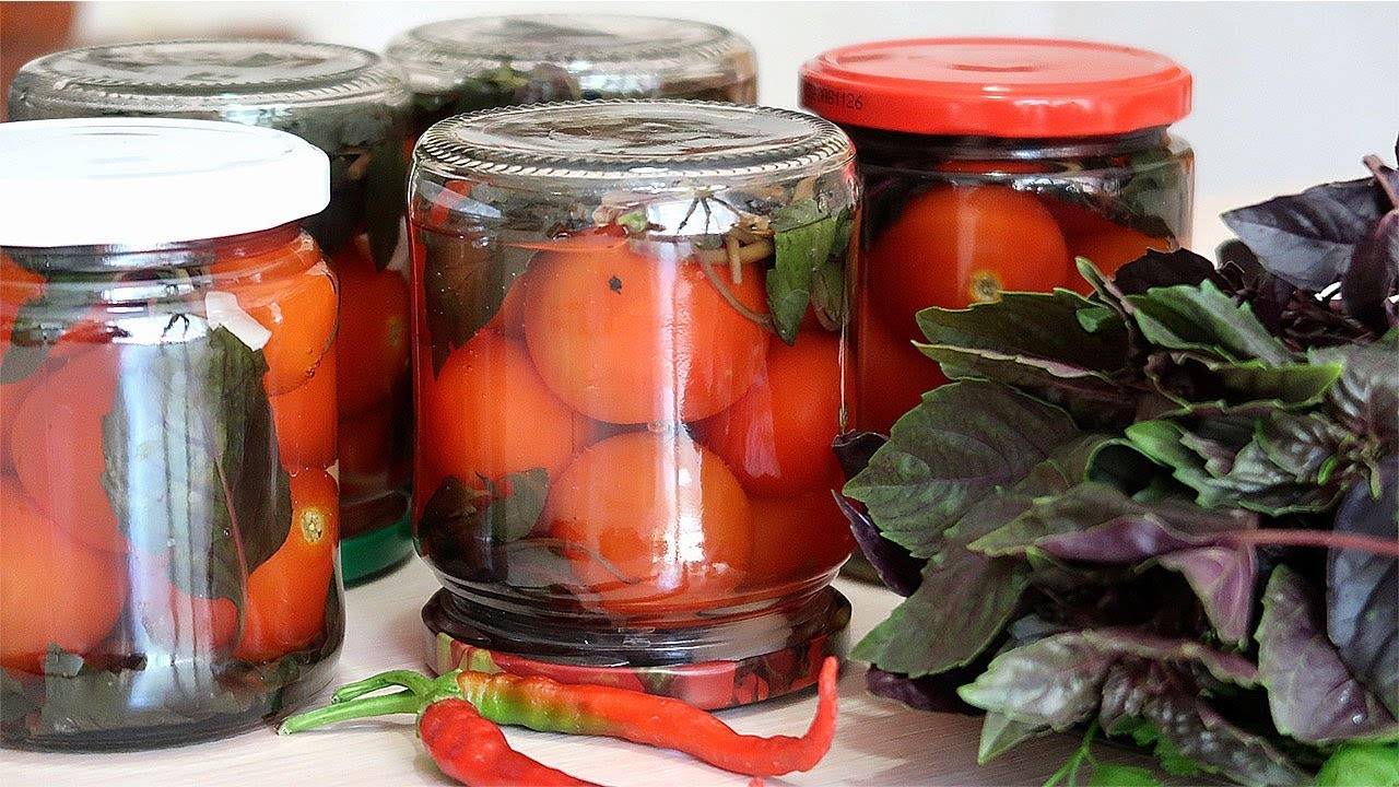Засолка помидоров, огурцов и заготовка салатов на долгую зиму