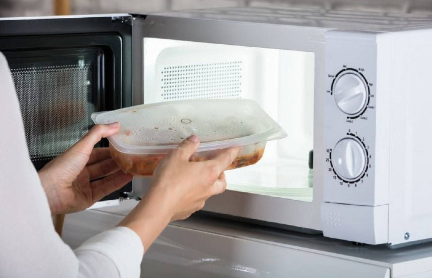 Как выбрать микроволновую печь для дома: на что обратить внимание