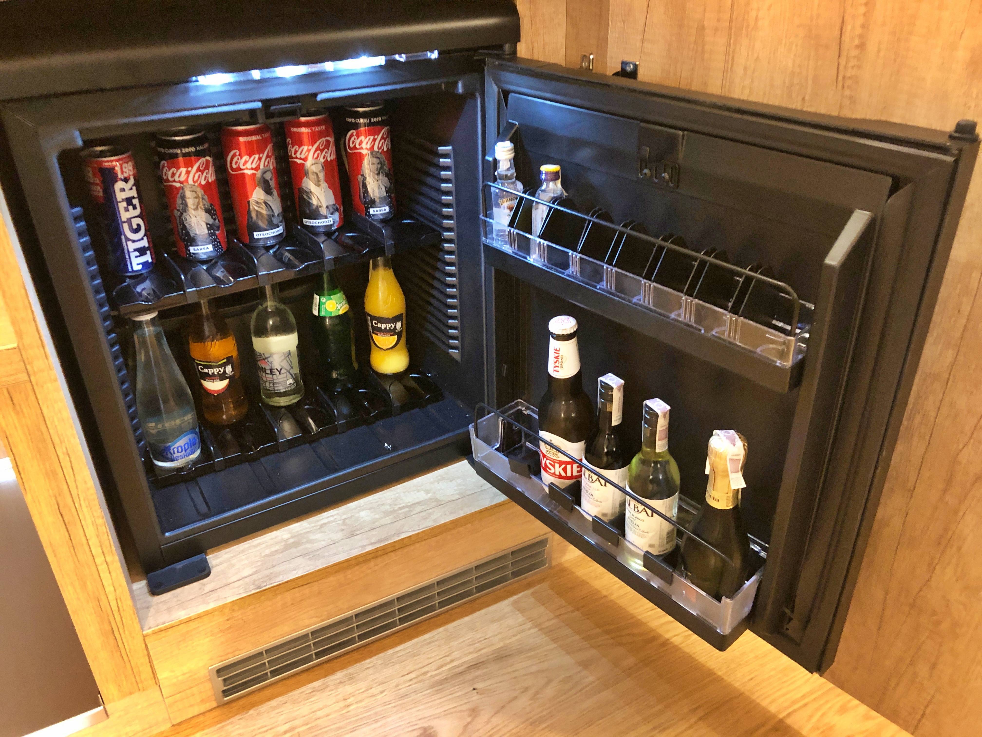 Барные холодильники для любого случая: функции, дизайн и разновидности