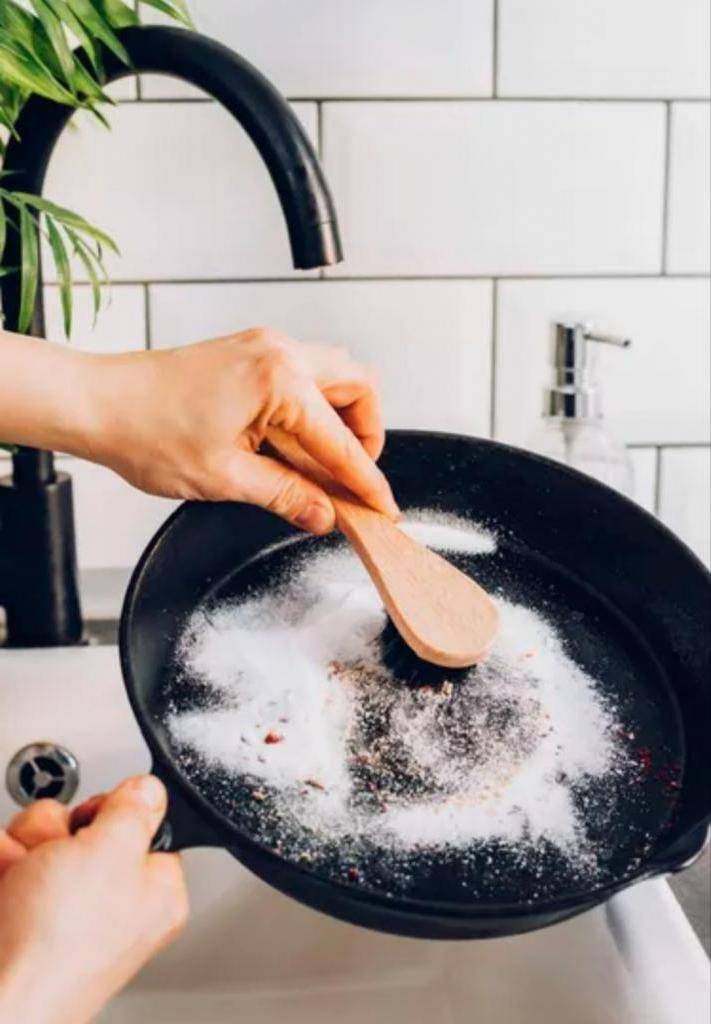 ???? как очистить сковороду от нагара: все способы очистки и народные рецепты