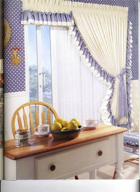 Тюль на окна: как подобрать к шторам, как красиво повесить тюль на кухне, сочетание штор и тюля по цвету для комнаты  - 37 фото