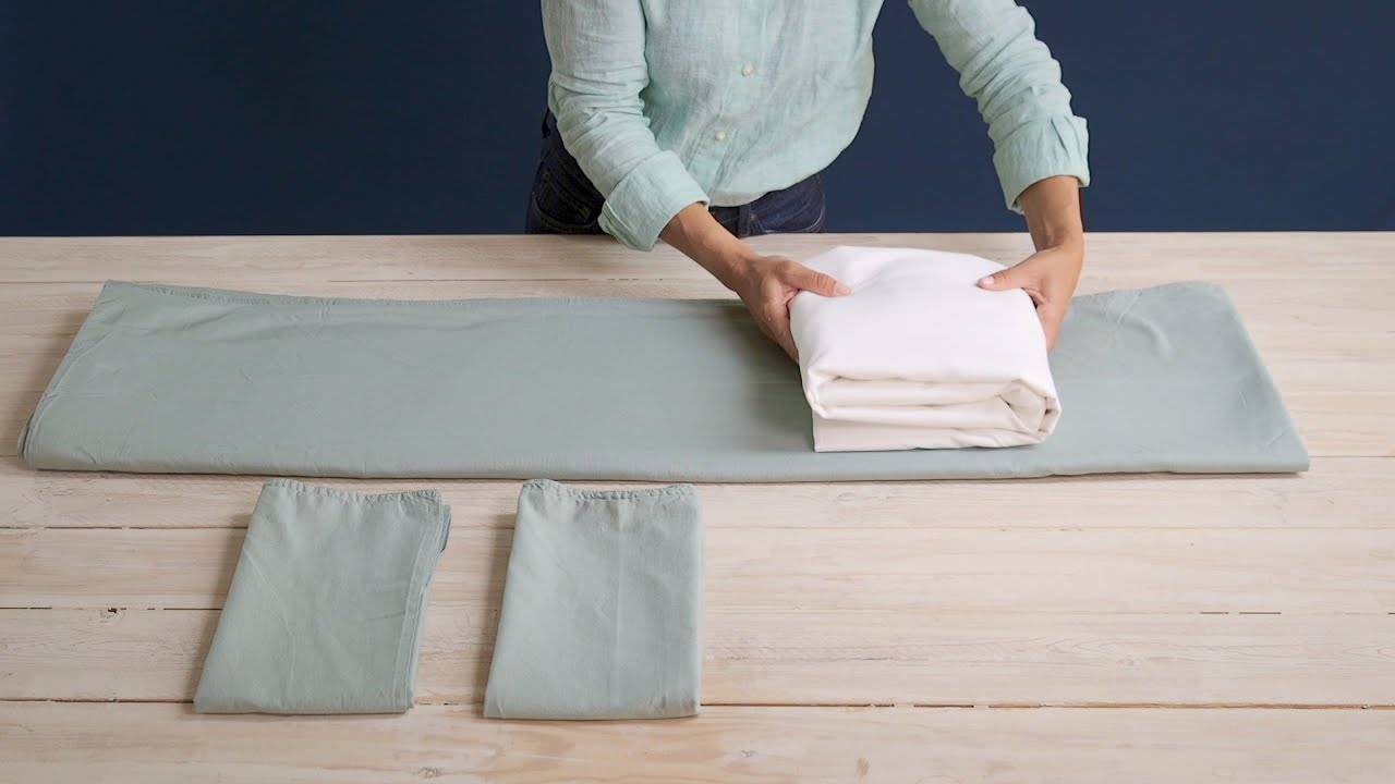 Как гладить постельное белье на гладильной доске и без, и стоит ли это делать