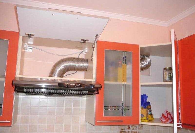Как спрятать вентиляционную трубу (гофру) от вытяжки на кухне под натяжной потолок или гипсокартон