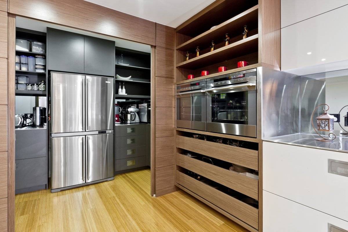 Кухня без ручек – 6 решений для современных интерьеров