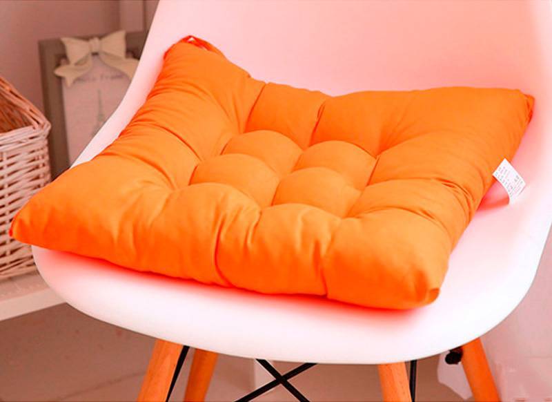 Икеа - подушки на стулья со спинкой и чехлы на сидушки, на табурет, диванные накидки, отзывы про подложки и накладки на кресло и сиденье