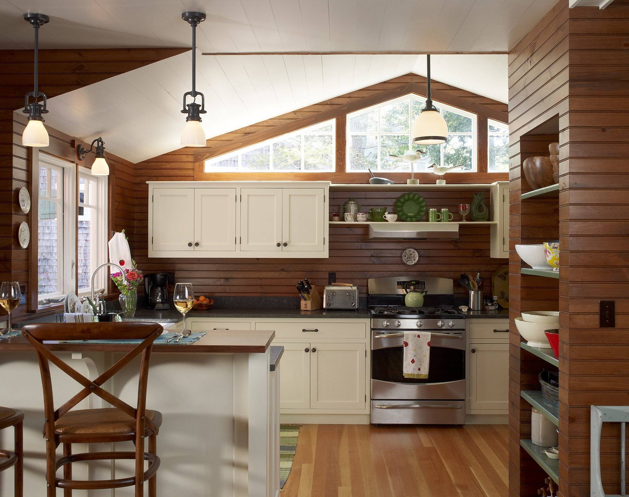 Дизайн кухни на даче в деревянном доме: идеи современного дизайна