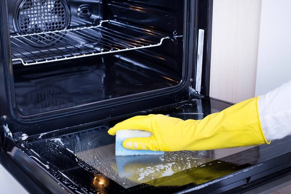6 способов отмыть духовку от застарелого жира и нагара