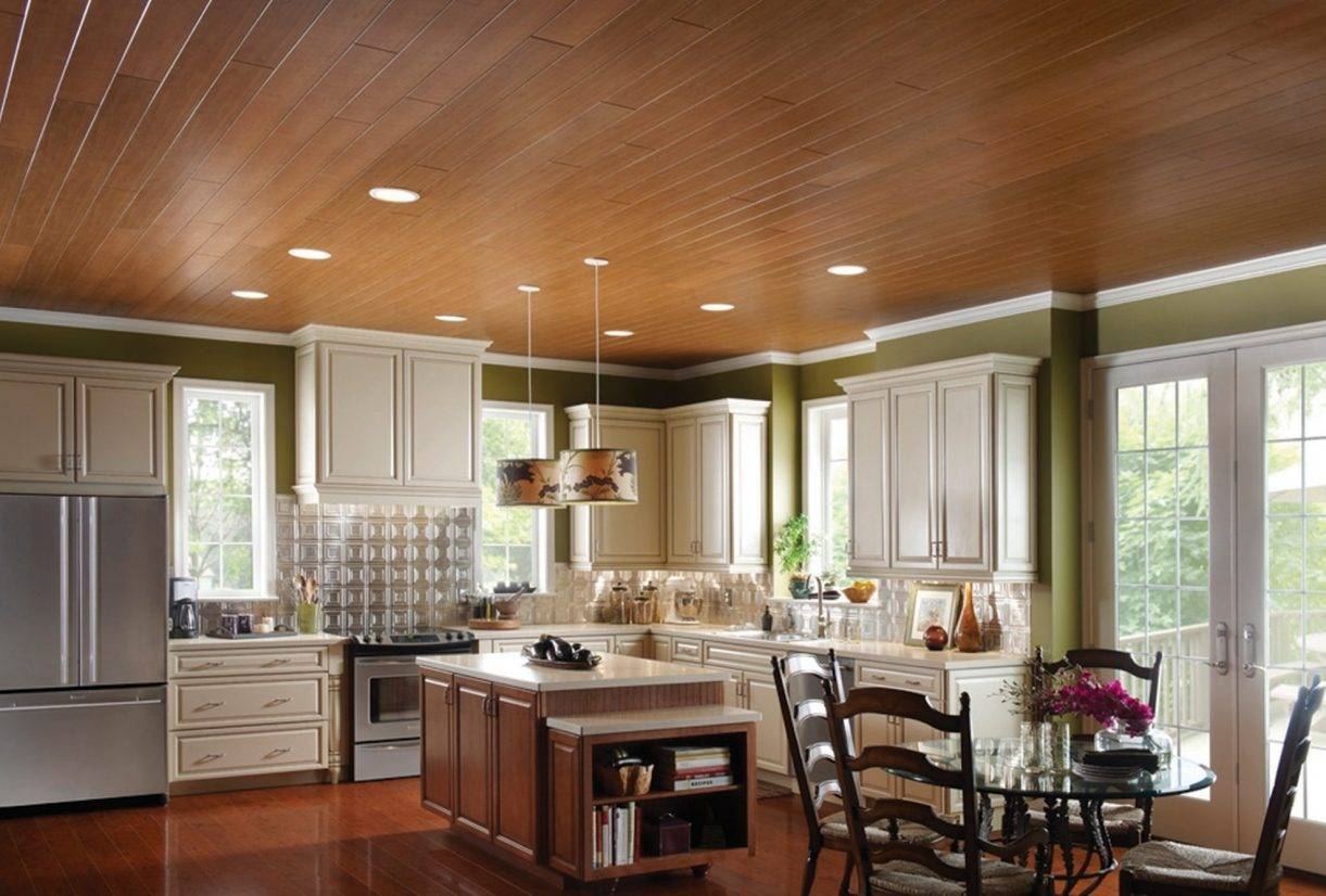 Самый практичный материал для отделки потолка на кухне: что лучше выбрать?
