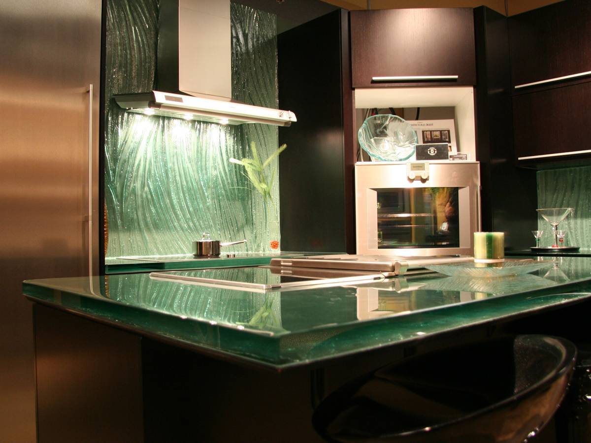 О стеклянных столешницах для кухонного стола
