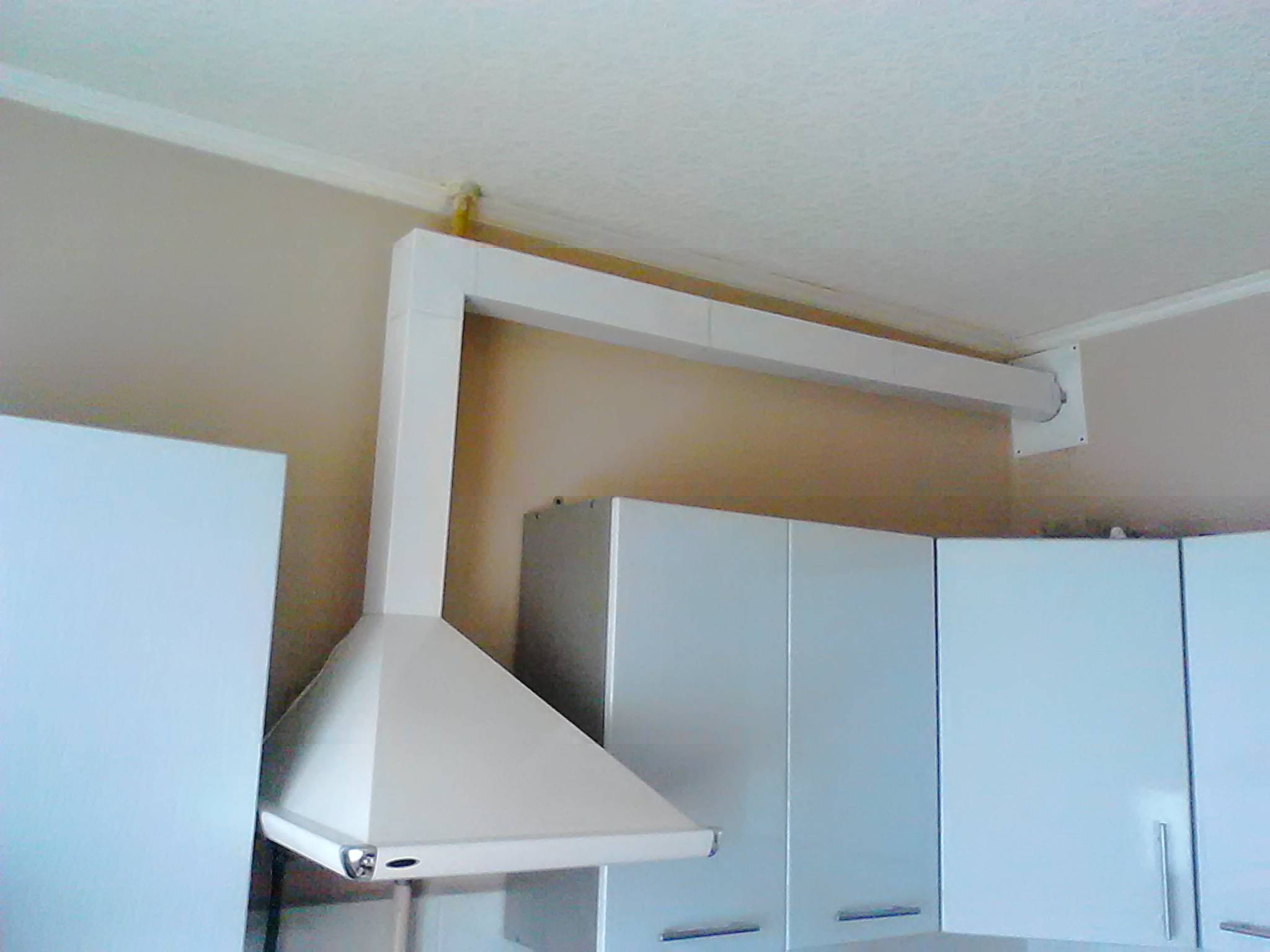 Монтаж короба из гипсокартона - прячем вытяжку под потолком кухни по фото и видео