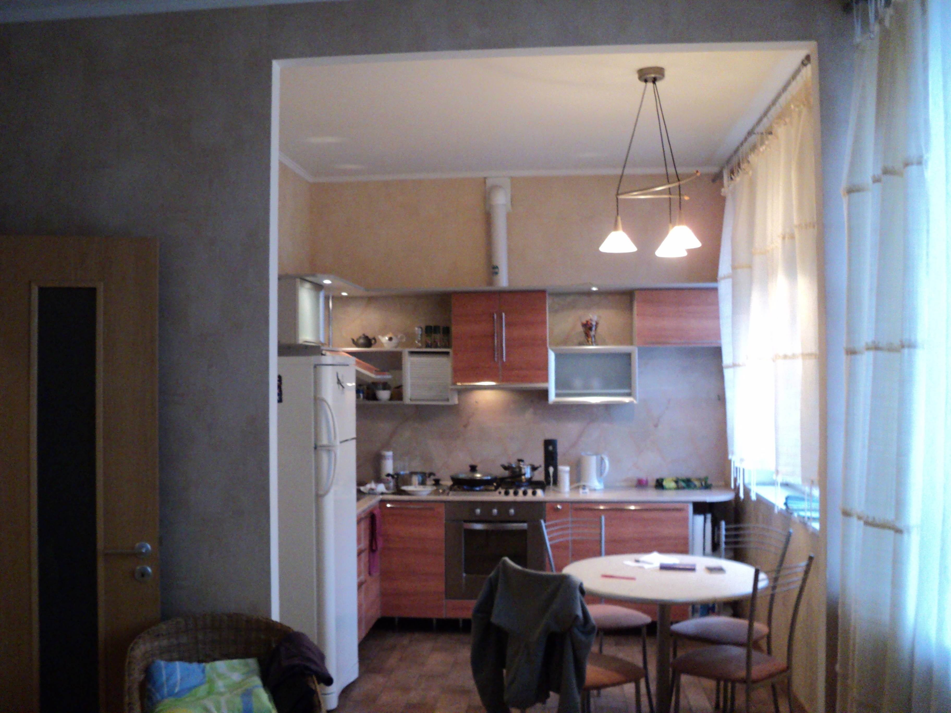 Объединение кухни и гостиной комнаты, вместе с залом
