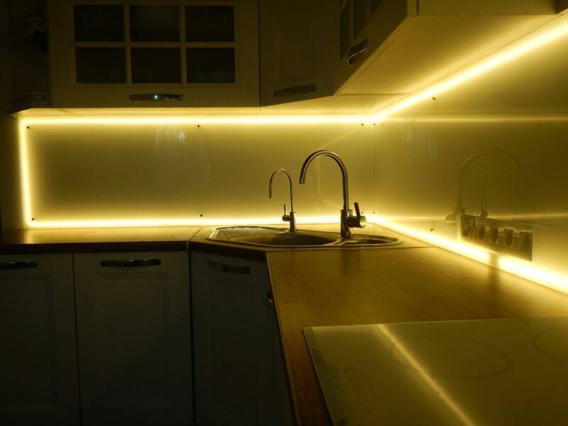 Освещение на кухне: 90 фото и видео лучших идей выбора света и цвета для дизайна кухни