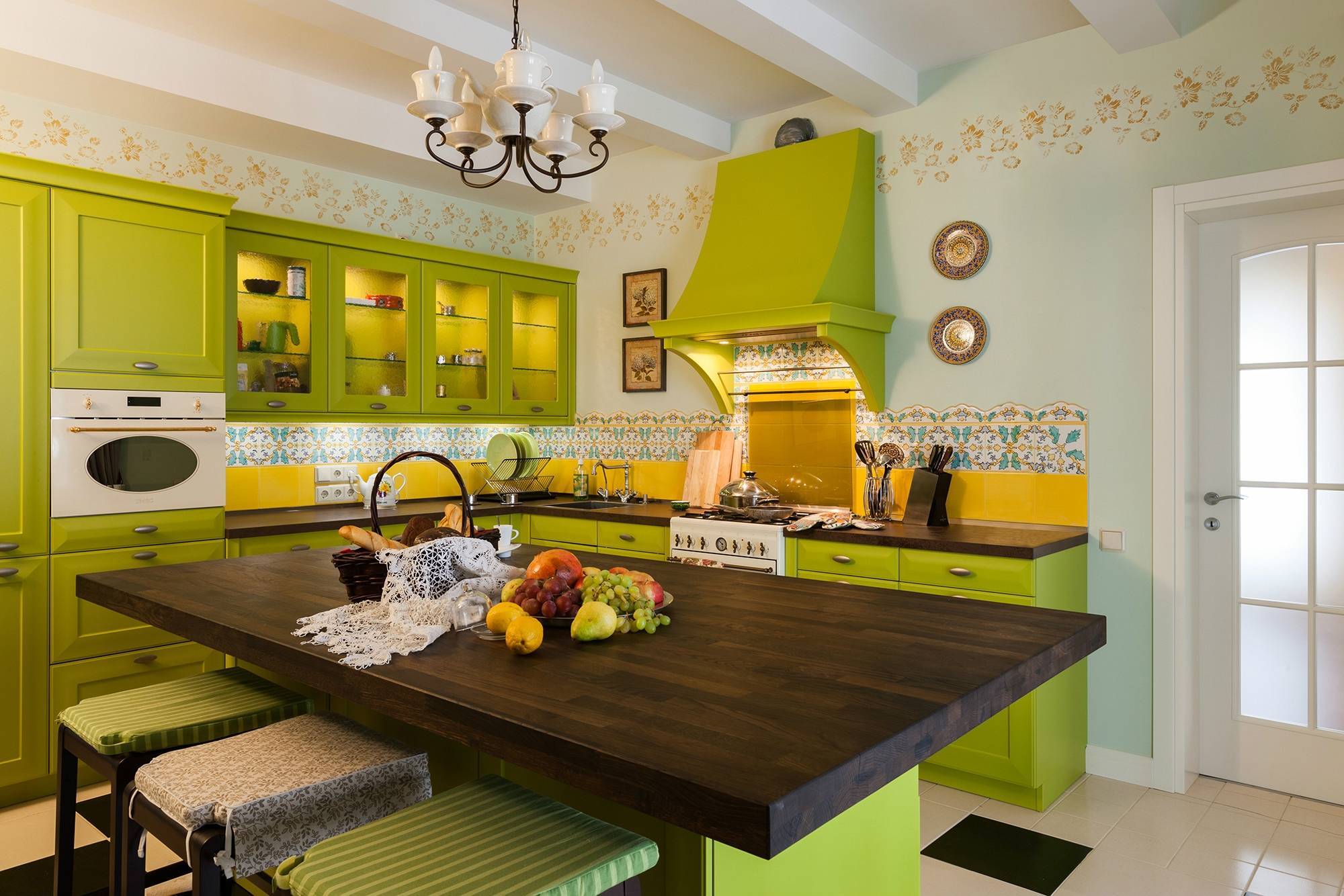 Оливковая кухня: 50 фото, удачное сочетание оливкового цвета