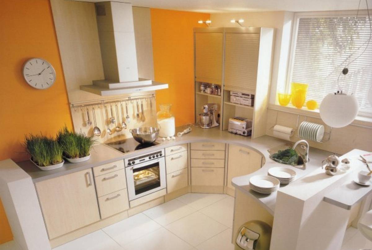 Дизайн маленькой кухни: выбор кухонного гарнитура, планировка и перепланировка