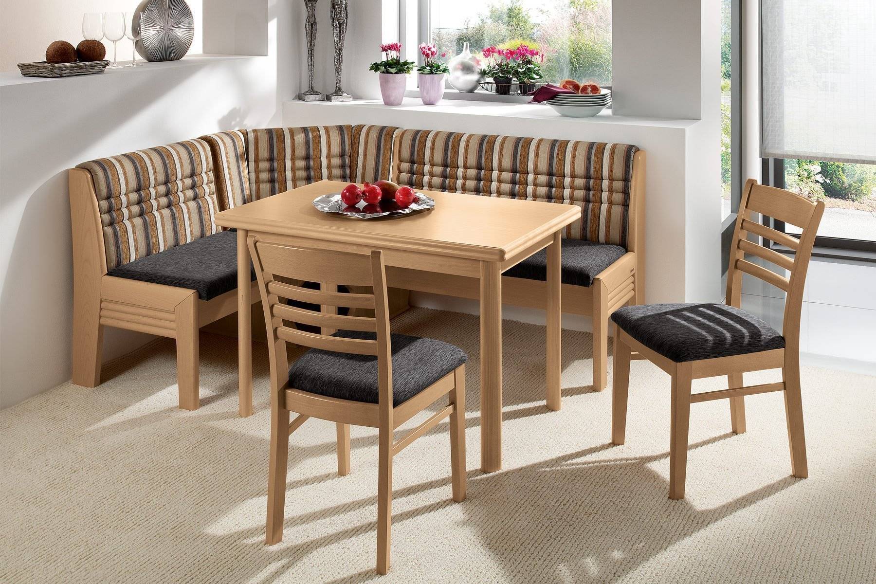 Обеденные группы: комплекты для кухонь с раздвижным столом и стульями