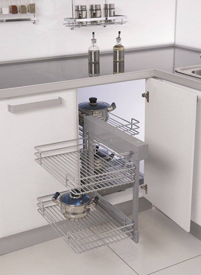 Кухонные шкафы для кастрюль и сковородок: виды конструкций и наполнения