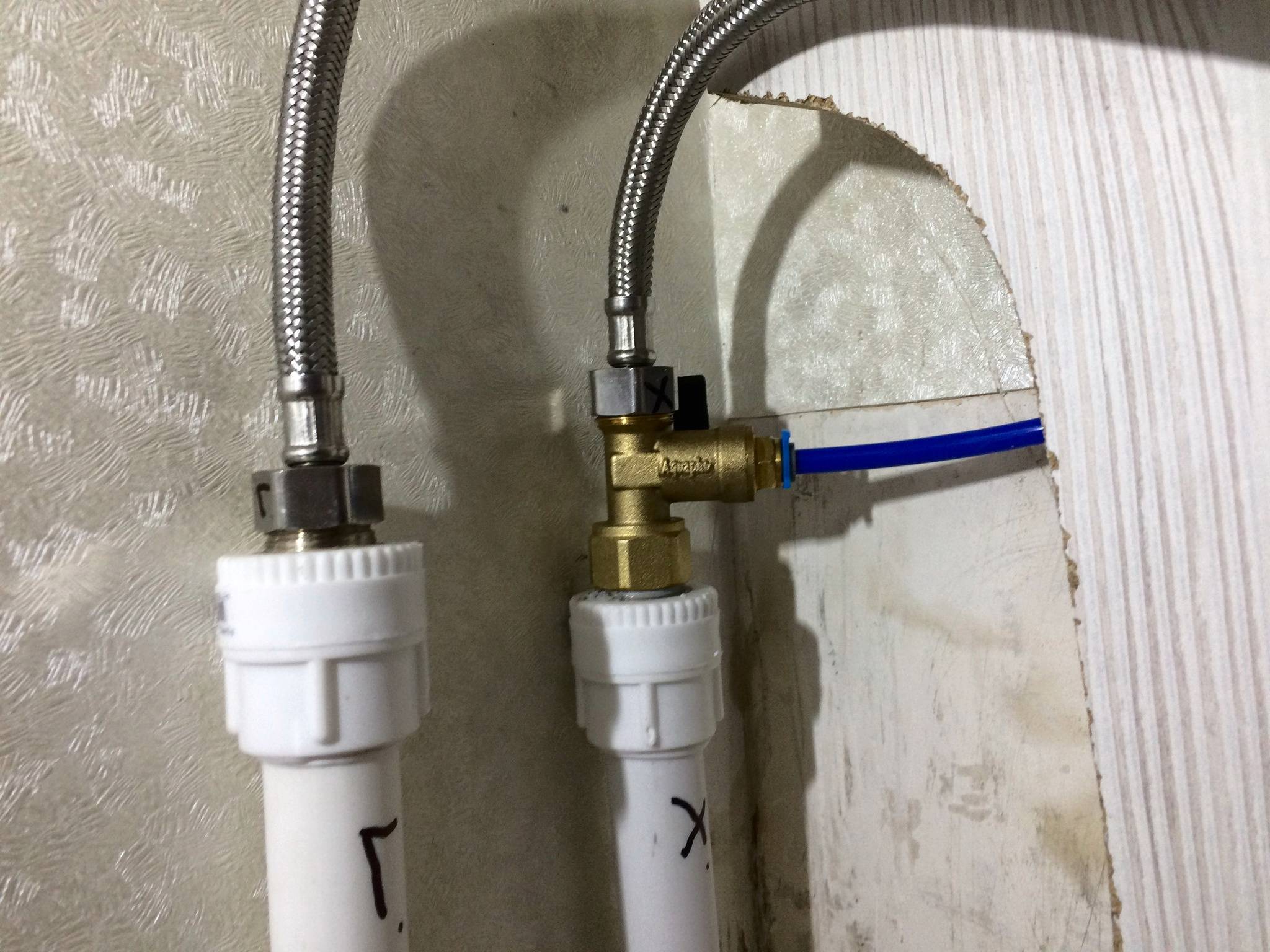 Фильтры питьевой воды: преимущества, функциональность и устройство кранов под них