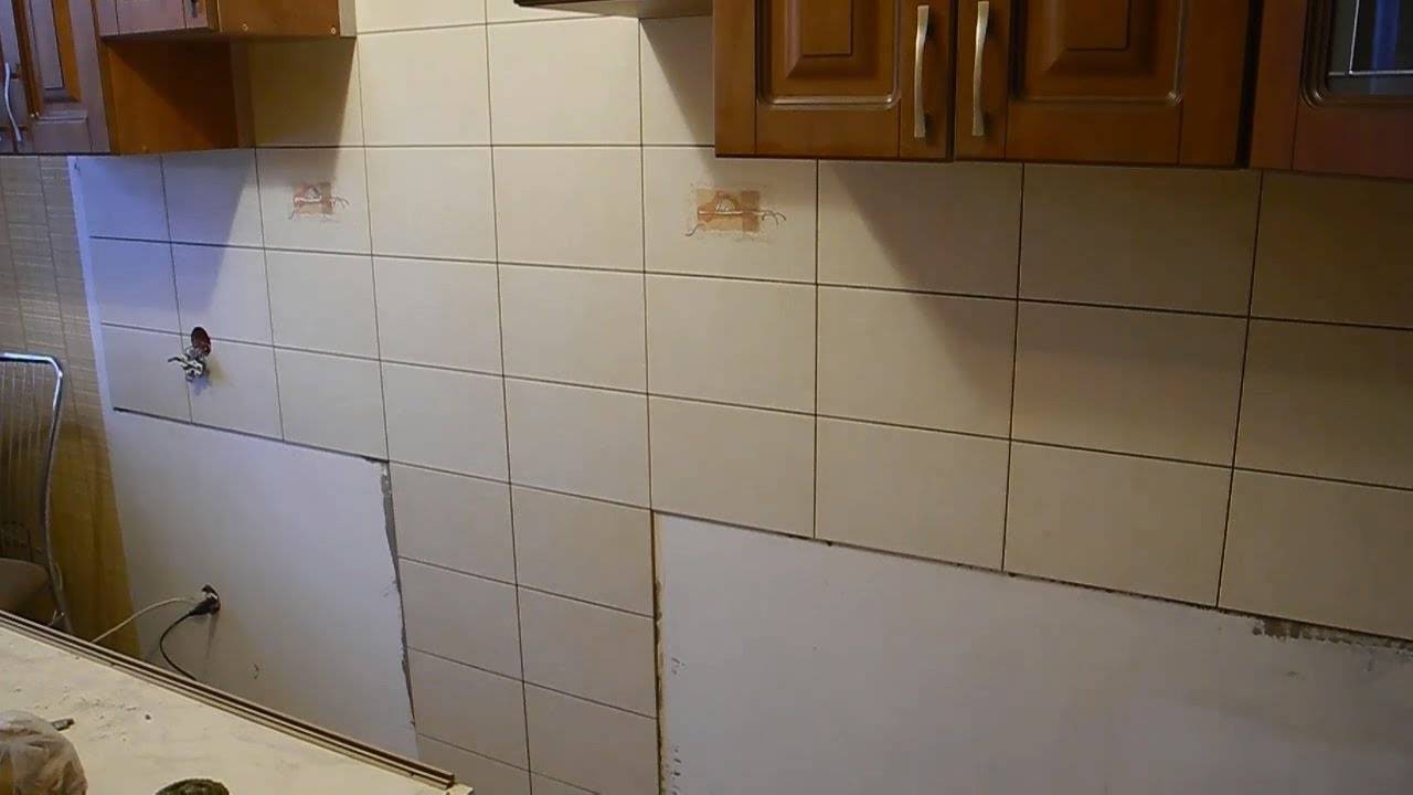 Укладка плитки на кухне — фартук, подготовка и монтаж