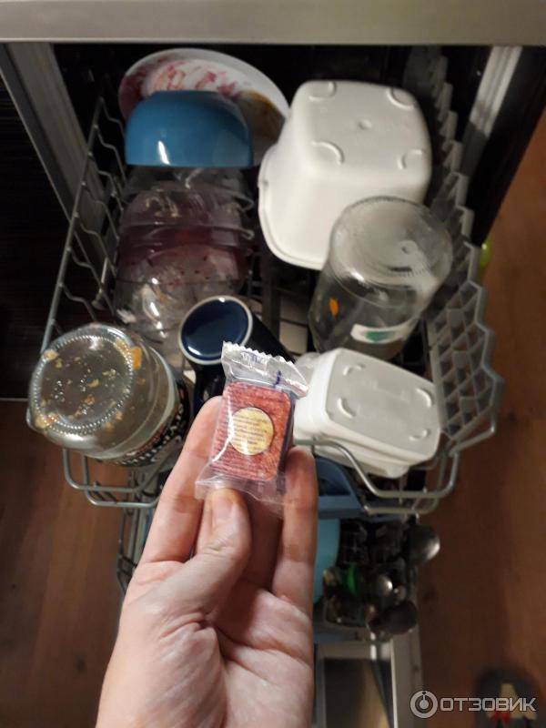 Что делать, если в посудомоечной машине не растворяется таблетка