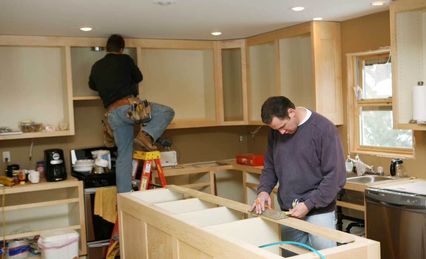 Секреты бюджетных кухонь: пять способов купить недорогую мебель