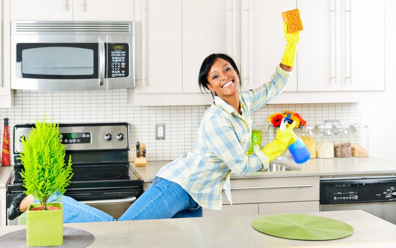 Генеральная уборка кухни: порядок работ и правила, моющие и чистящие средства, топ-10 средств бытовой химии