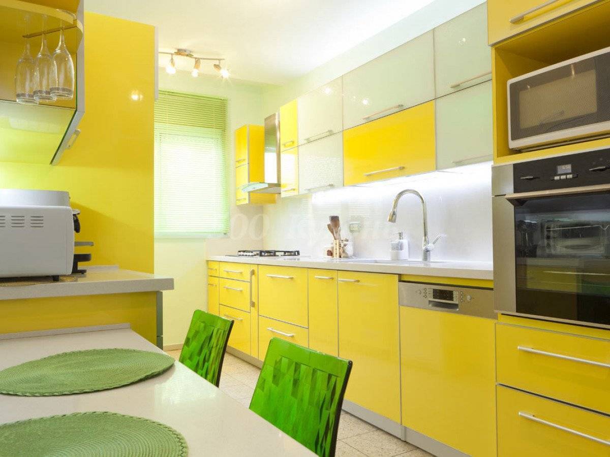 Желтая кухня: ТОП-150 фото новинок дизайна и красивых сочетаний желтых оттенков в интерьере кухни