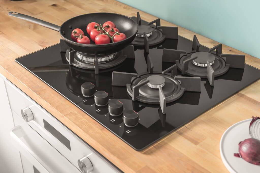 Что лучше: плита или варочная панель- сравнение кухонной техники
