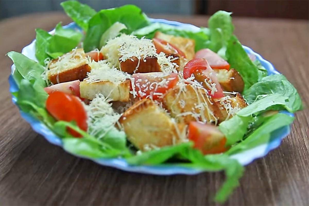 Салат цезарь с курицей: простые рецепты в домашних условиях